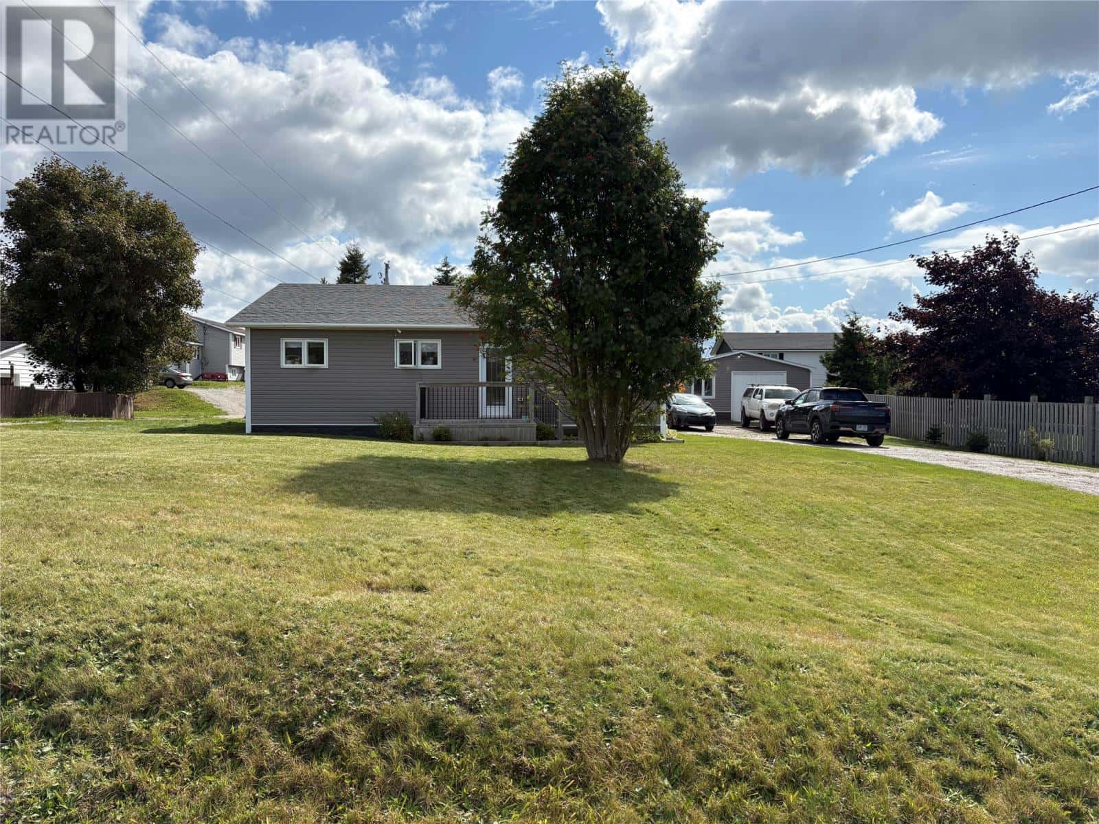 90 Brook Street — Stephenville Crossing, Newfoundland & Labrador - Photo 2 of 47