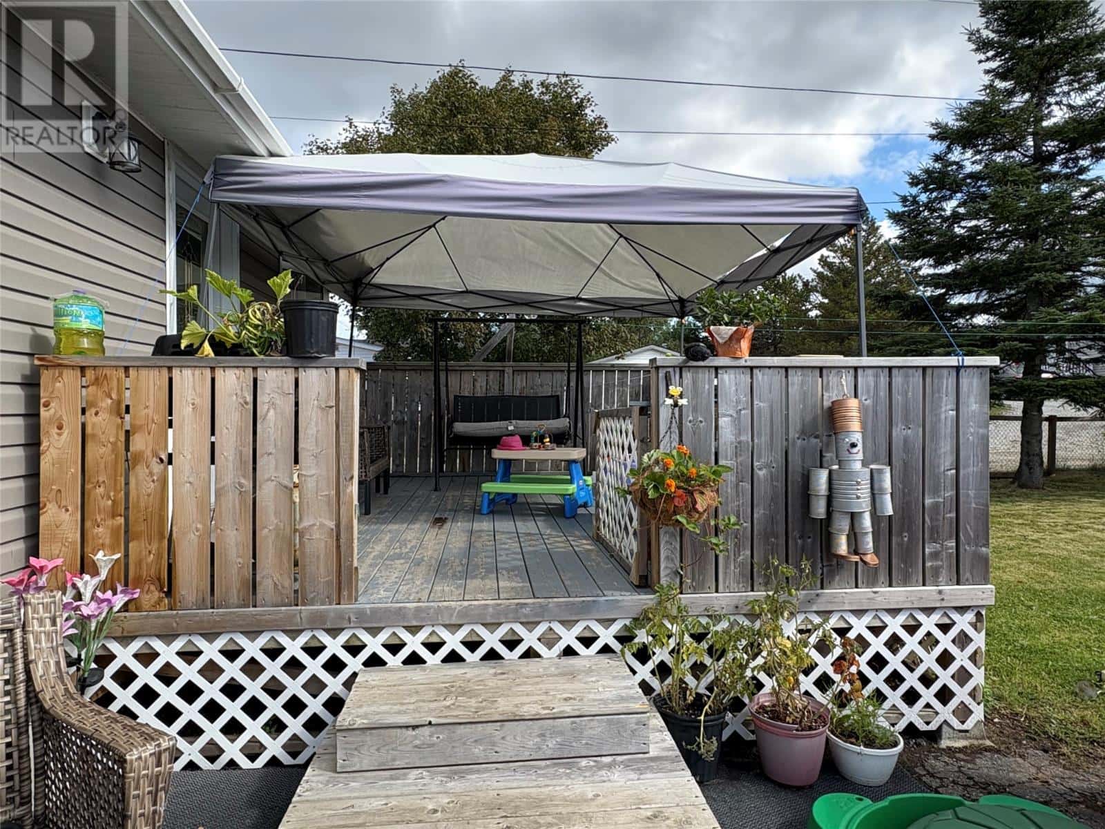 90 Brook Street — Stephenville Crossing, Newfoundland & Labrador - Photo 3 of 47