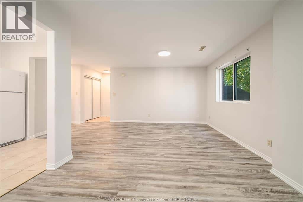 1970 DAYTONA — Windsor, Ontario - Photo 5 of 34