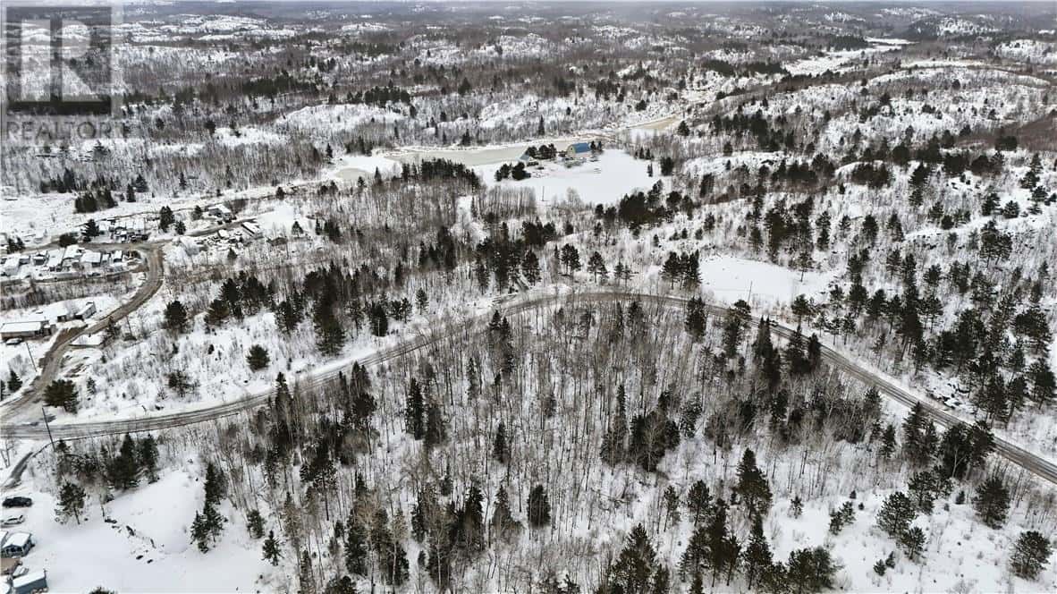 411 Dryden Road — Wahnapitae, Ontario - Photo 3 of 6