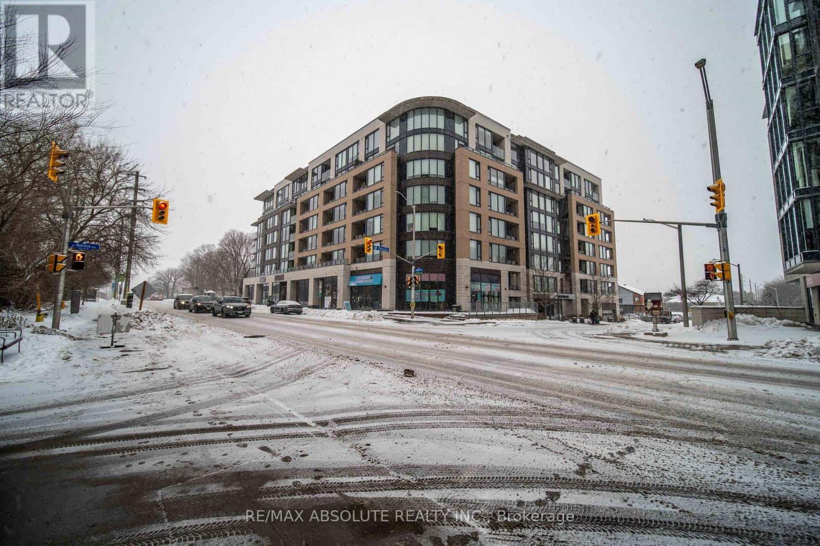 607 - 360 PATRICIA AVENUE — Ottawa, Ontario - Photo 2 of 29