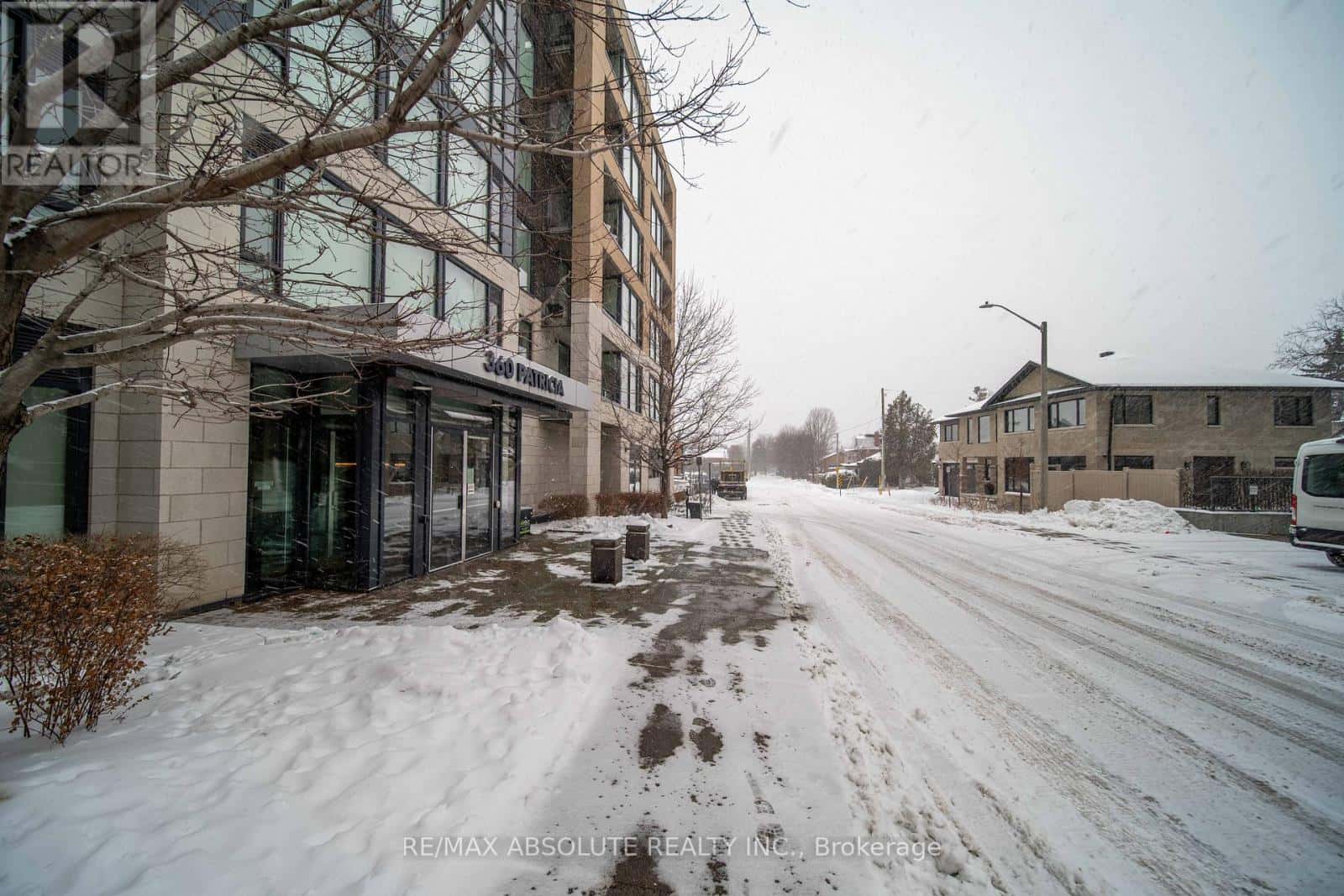 607 - 360 PATRICIA AVENUE — Ottawa, Ontario - Photo 4 of 29