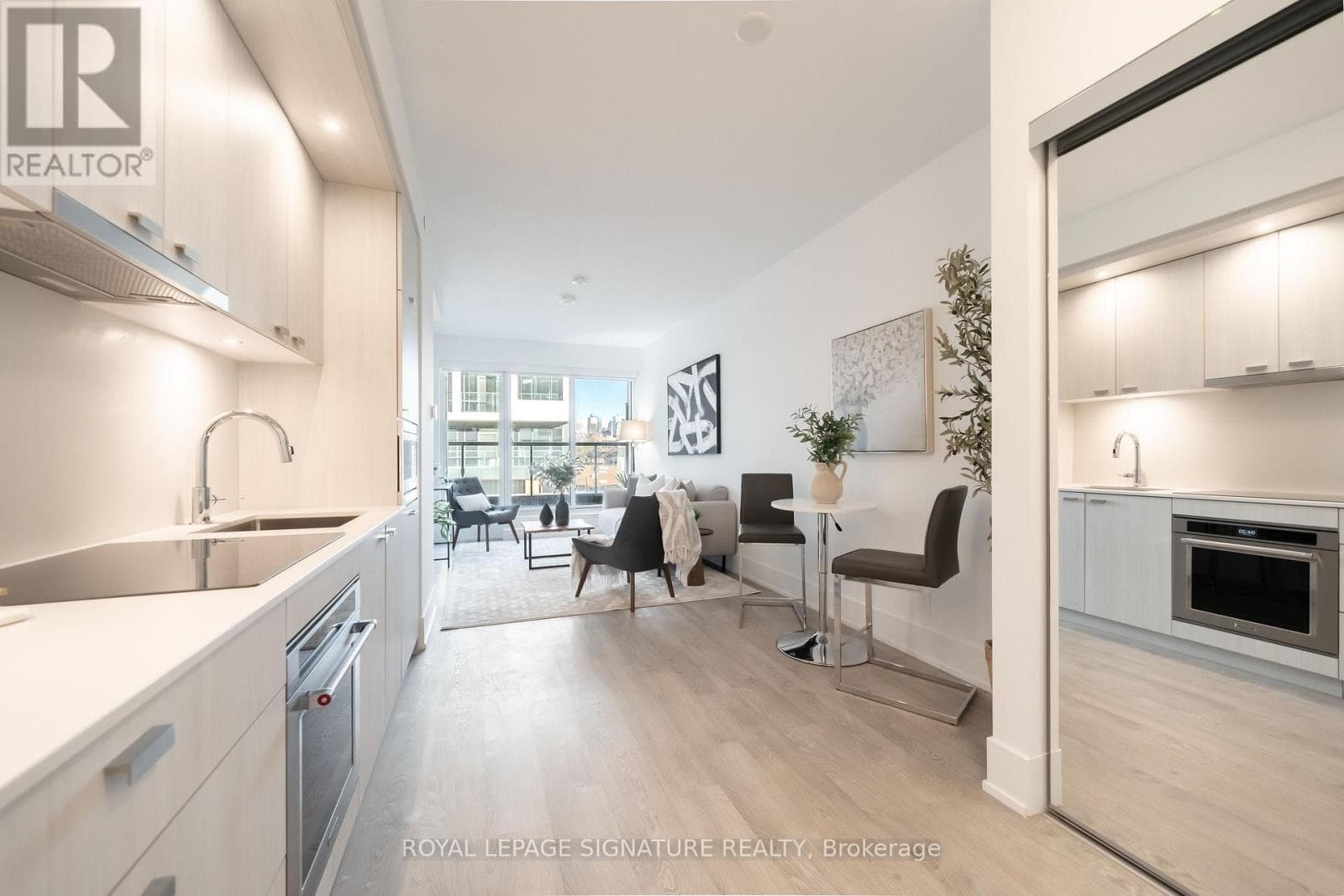 303 - 119 DENISON AVENUE — Toronto (Kensington-Chinatown), Ontario - Main photo