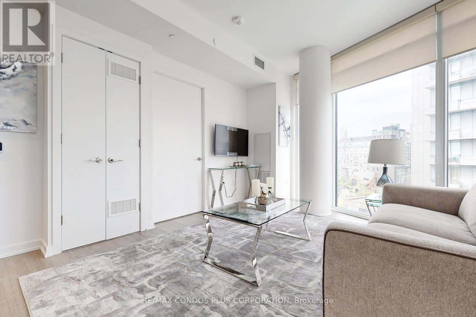 713 - 50 POWER STREET — Toronto (Moss Park), Ontario - Photo 4 of 33