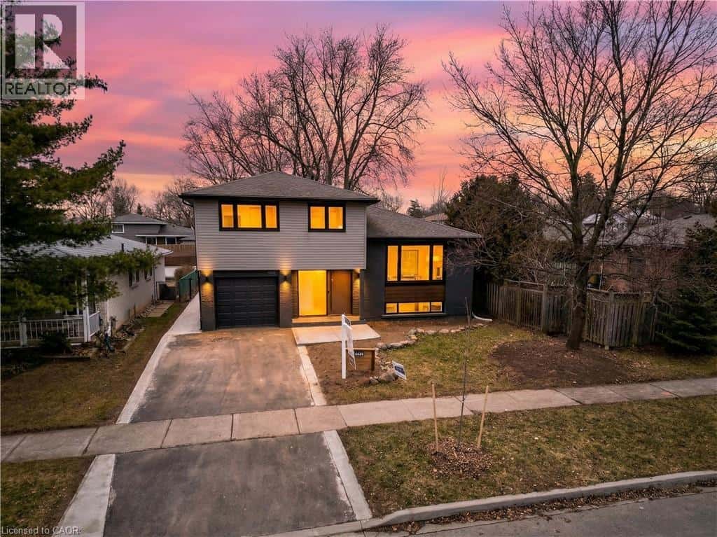 5375 RIVERSIDE Drive — Burlington, Ontario - Photo 2 of 48