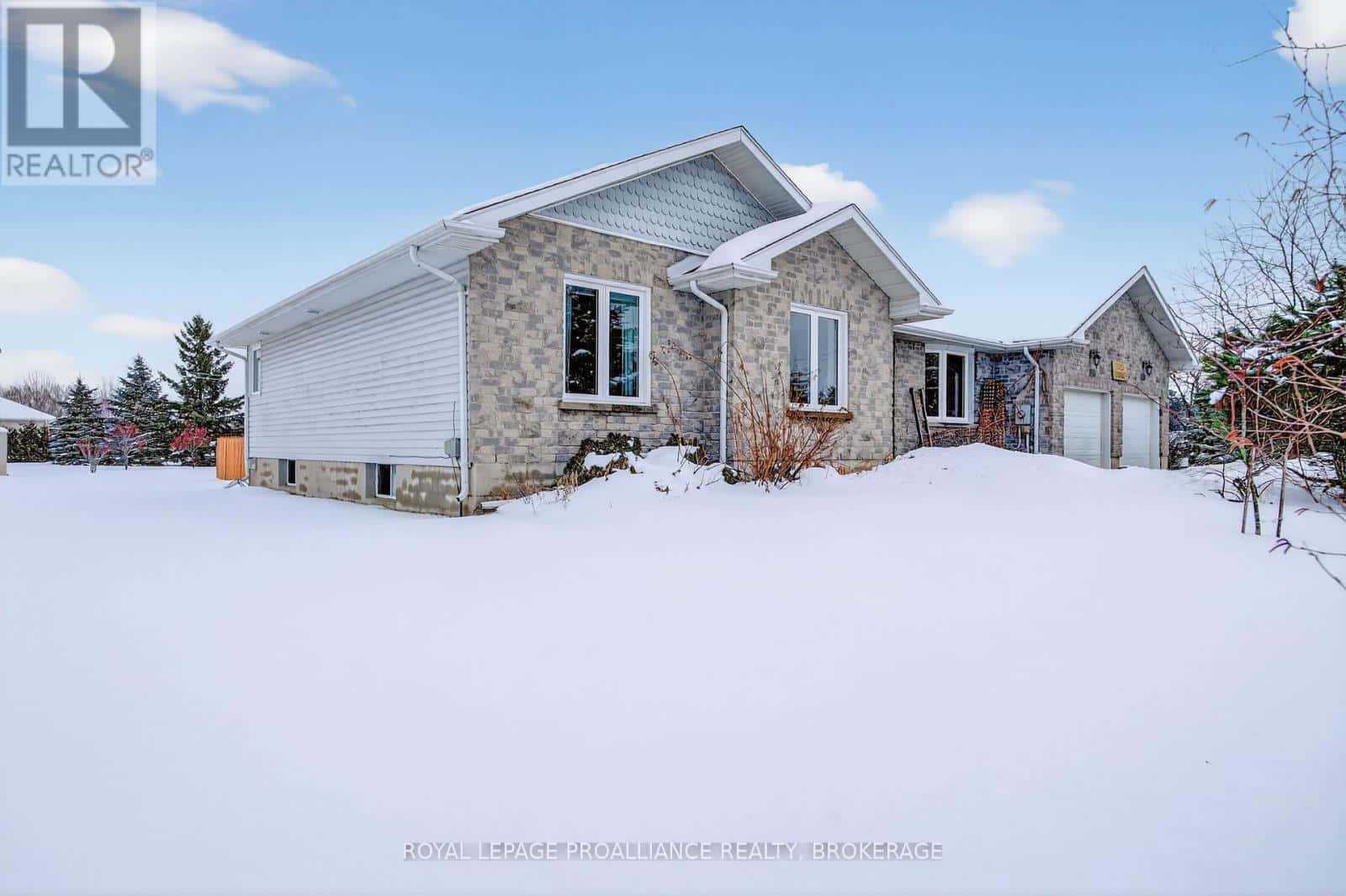 1360 PERRADICE DRIVE — Kingston (City North of 401), Ontario - Photo 3 of 48