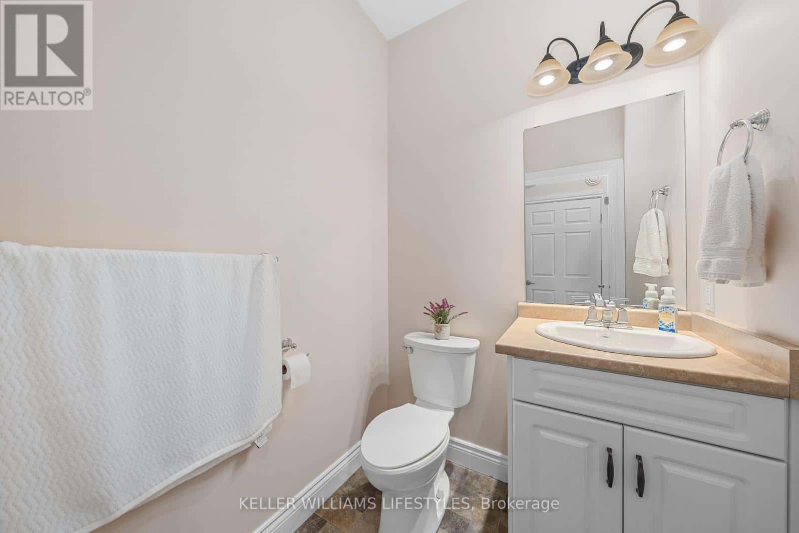 6 - 5969 TOWNSEND LINE — Lambton Shores (Forest), Ontario - Photo 5 of 49