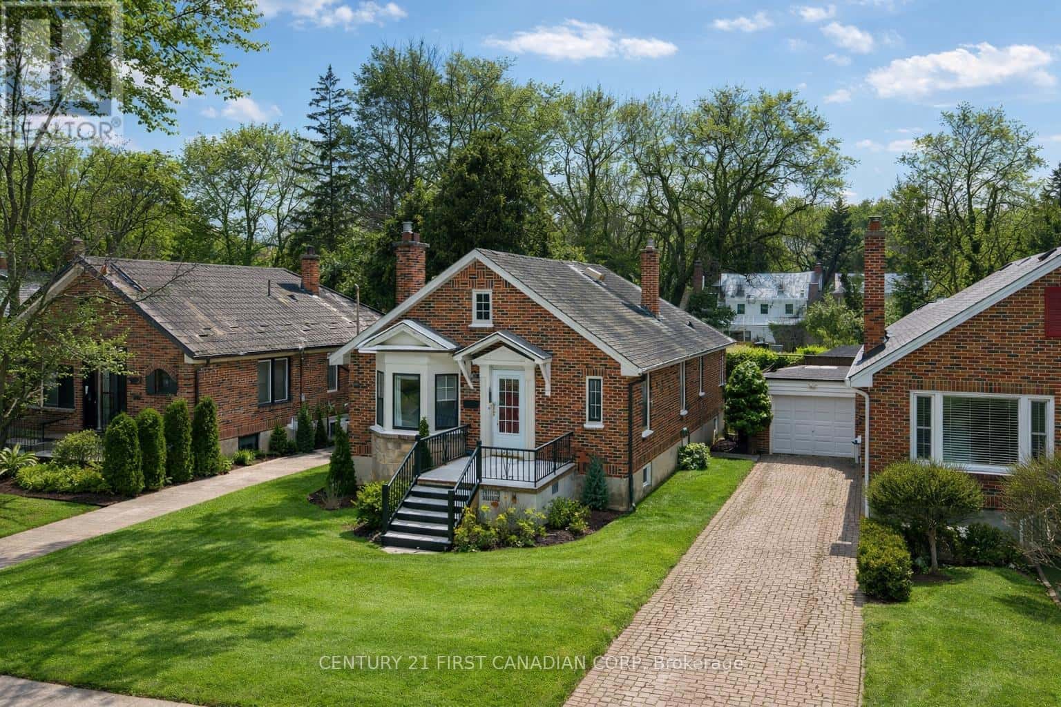 961 HARRISON AVENUE — London East (East B), Ontario - Photo 2 of 40