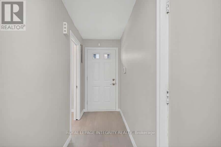 36 - 1867 SIMARD DRIVE — Ottawa, Ontario - Photo 3 of 19