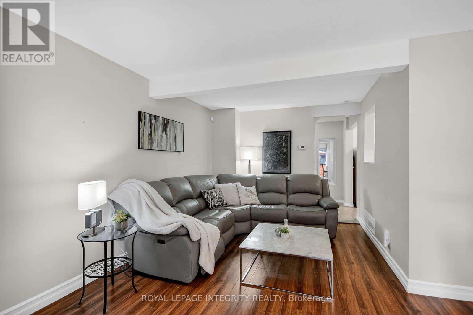 36 - 1867 SIMARD DRIVE — Ottawa, Ontario - Photo 5 of 19