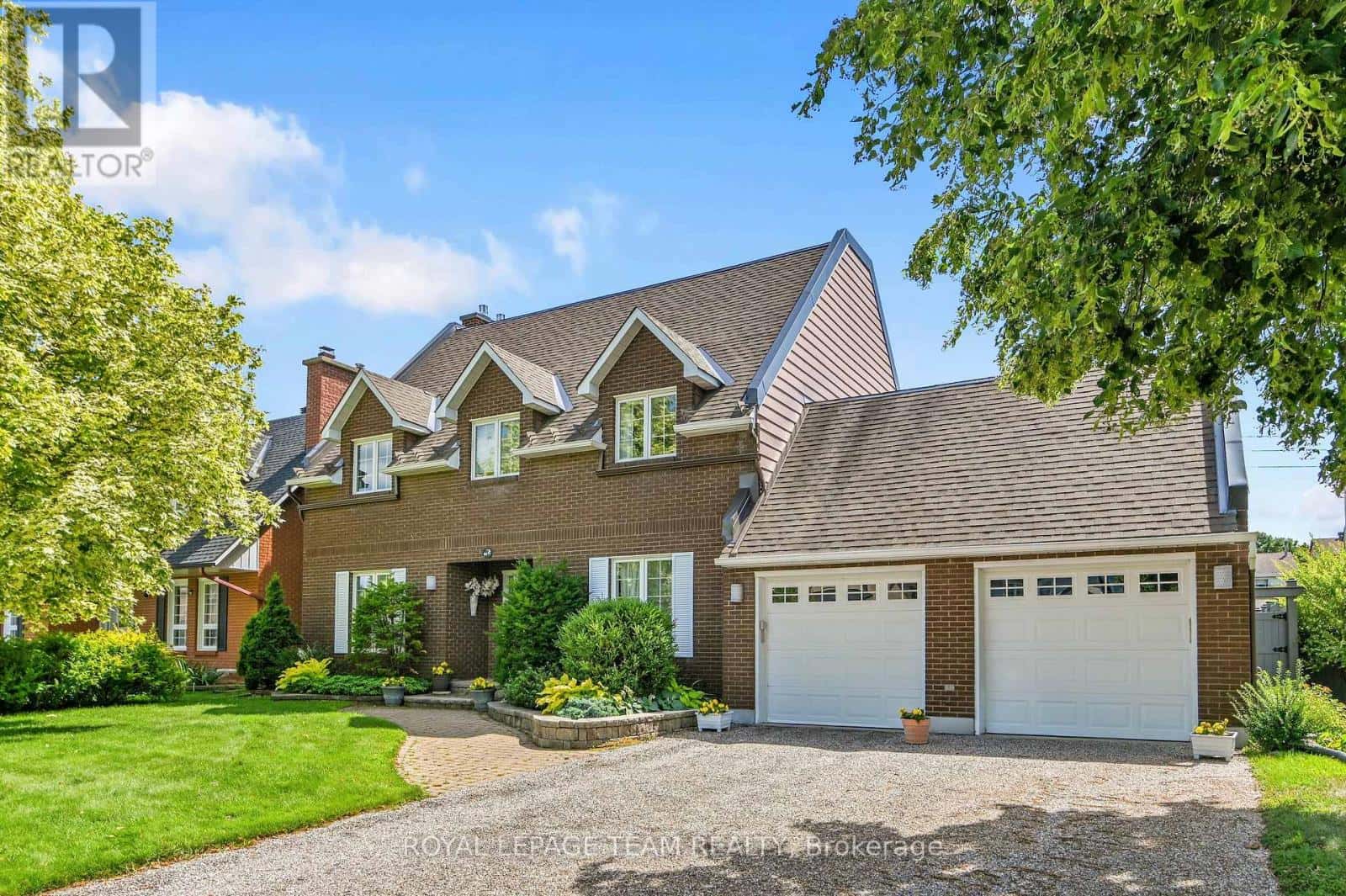 64 LILLICO DRIVE — Ottawa, Ontario - Photo 2 of 38