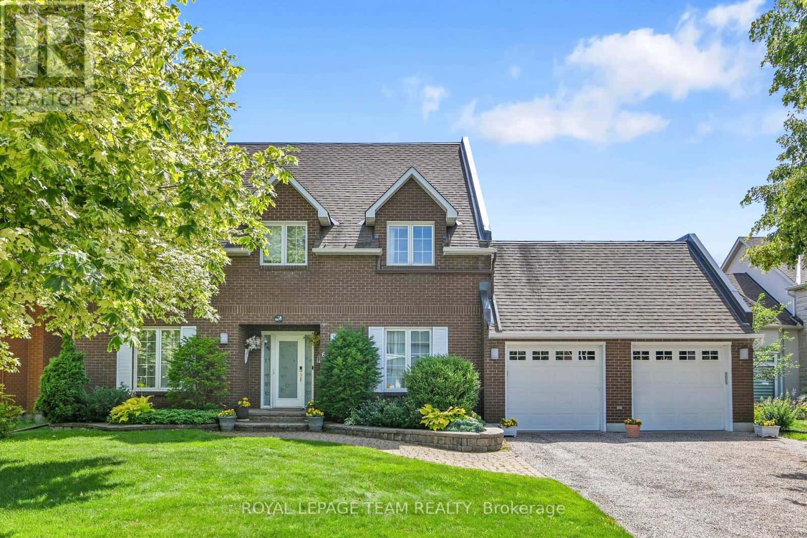 64 LILLICO DRIVE — Ottawa, Ontario - Photo 3 of 38