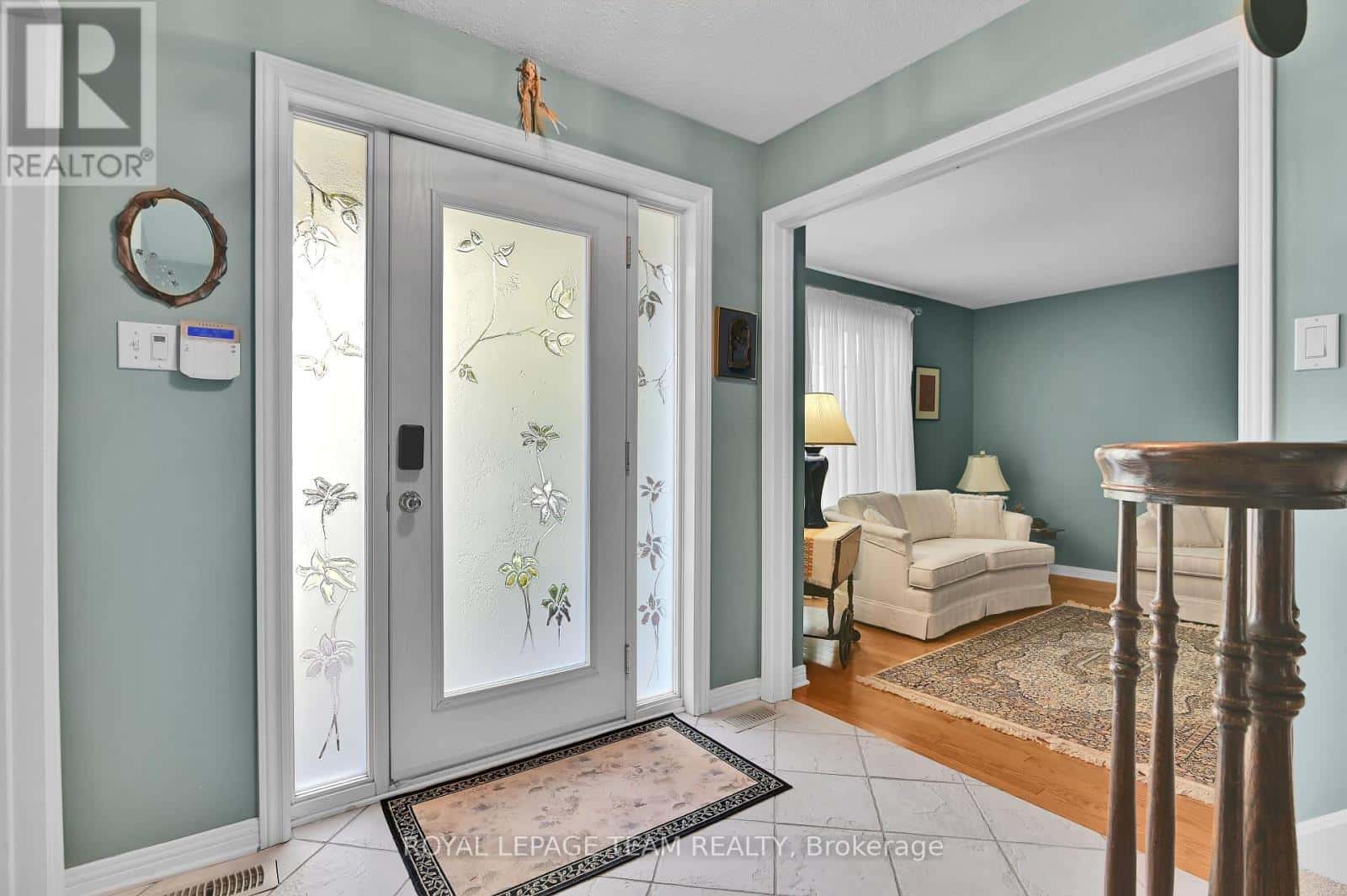 64 LILLICO DRIVE — Ottawa, Ontario - Photo 4 of 38