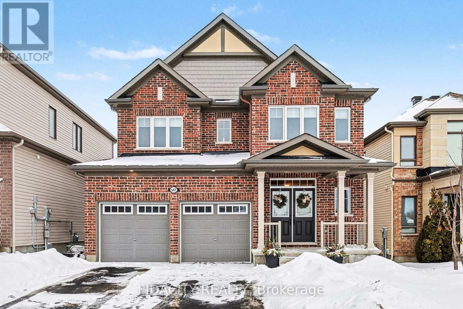 547 PARADE DRIVE — Ottawa, Ontario - Main photo