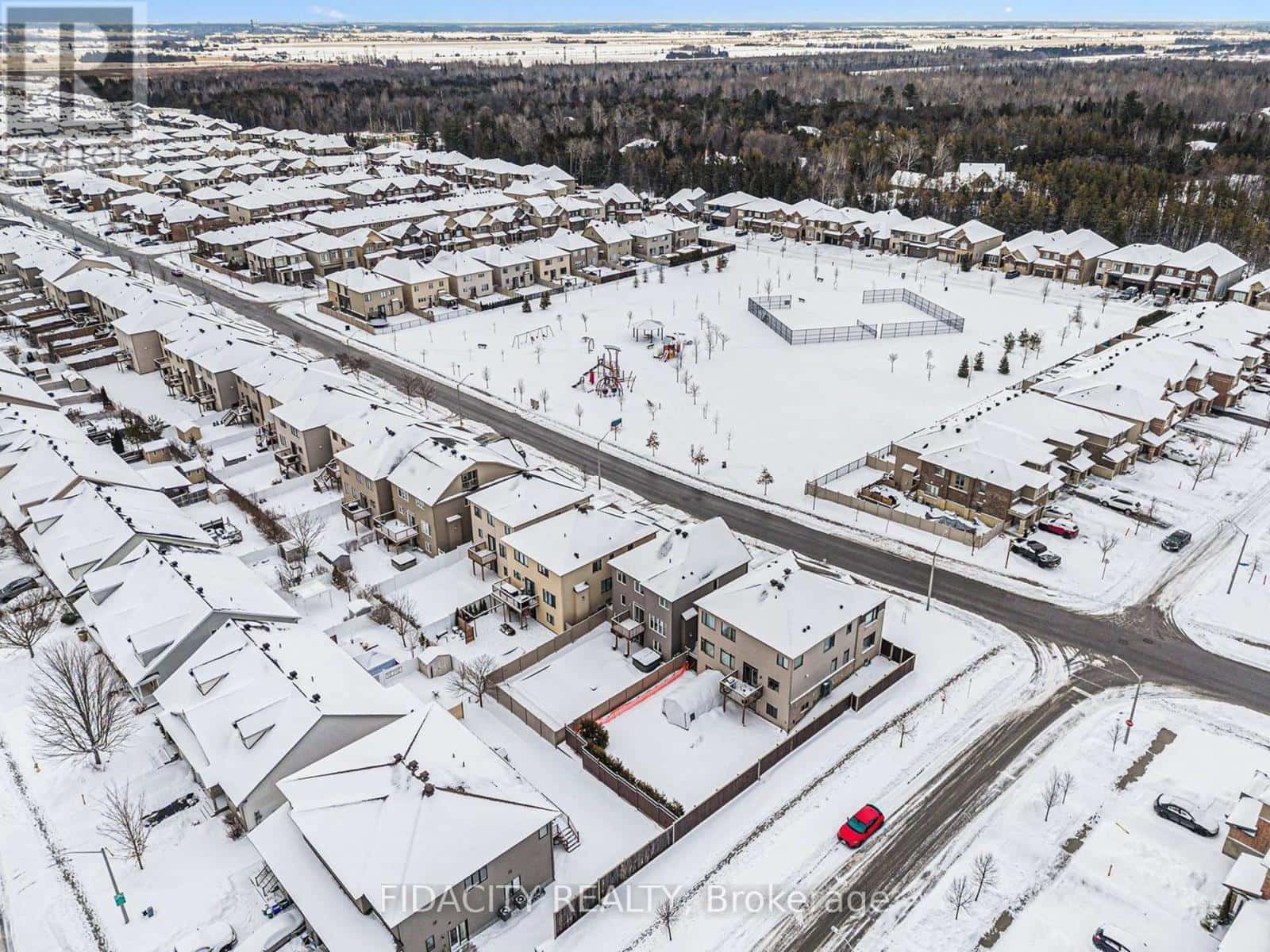 547 PARADE DRIVE — Ottawa, Ontario - Photo 4 of 45