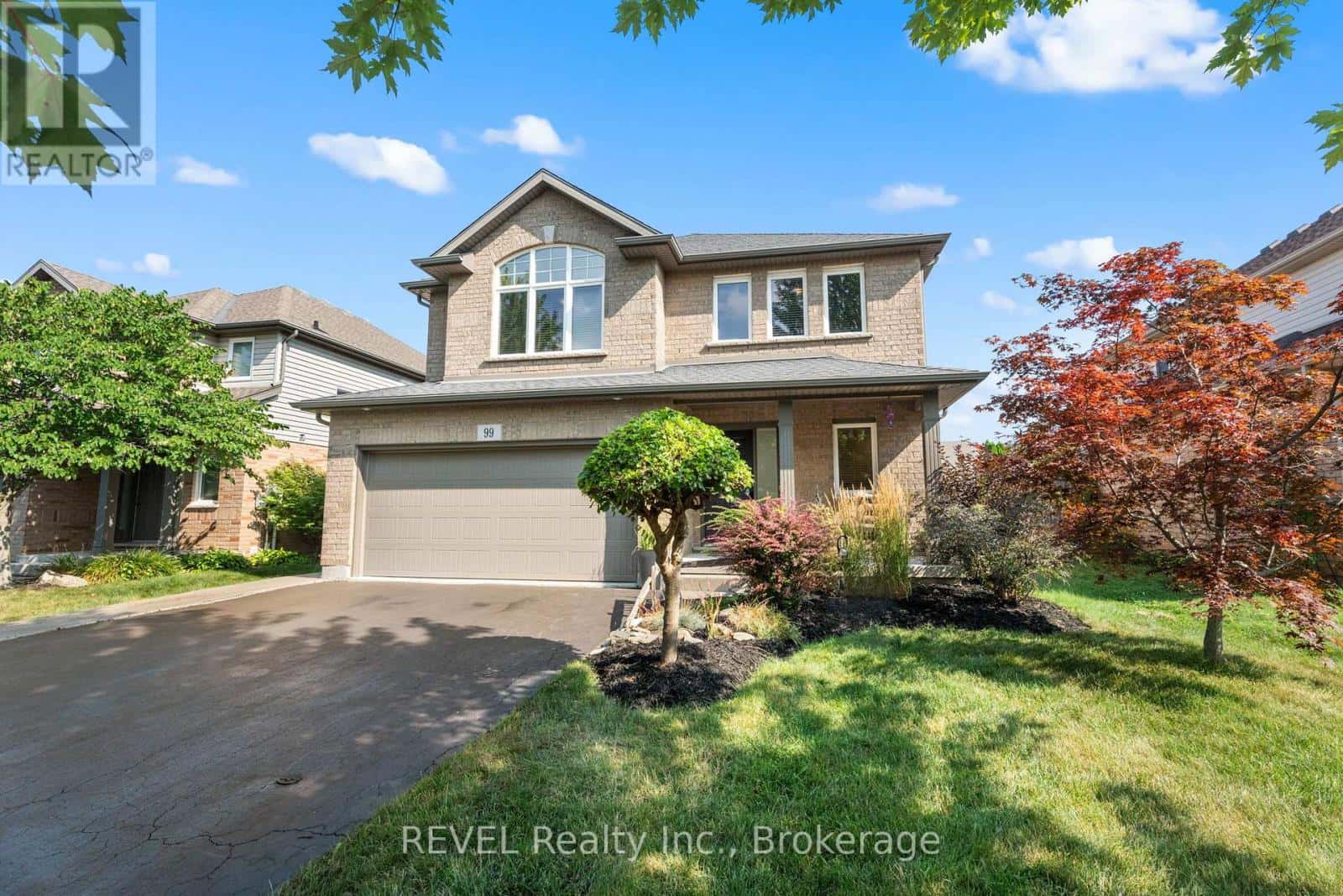 99 LORETTA DRIVE — Niagara-on-the-Lake (Virgil), Ontario - Photo 2 of 37