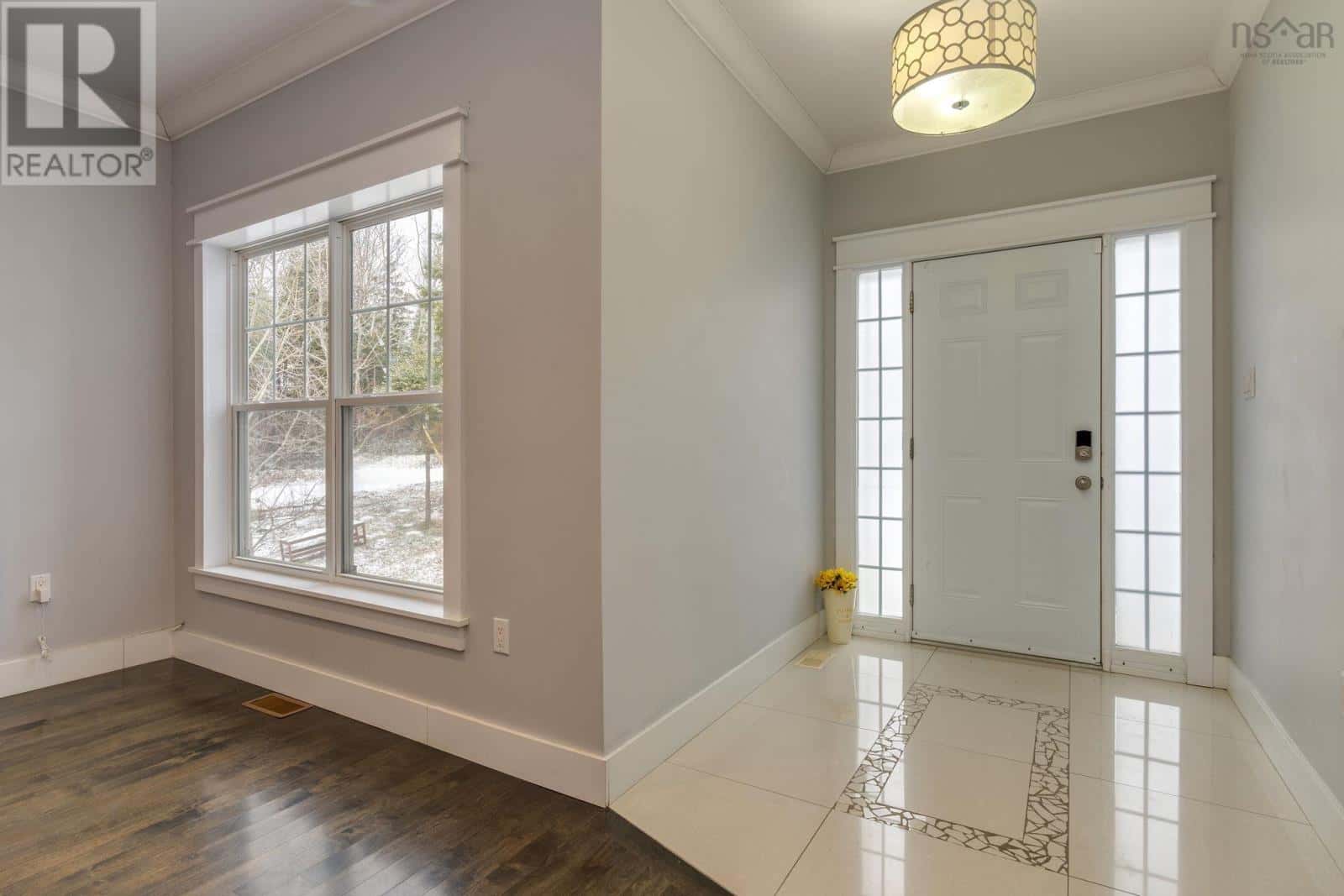 214 Voyageur Way — Hammonds Plains, Nova Scotia - Photo 3 of 44