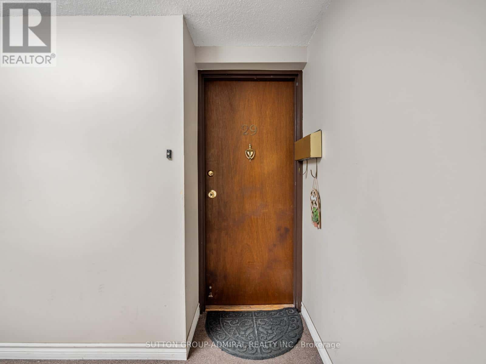 29 - 2 WHITE ABBEY PARK — Toronto (Wexford-Maryvale), Ontario - Photo 4 of 29