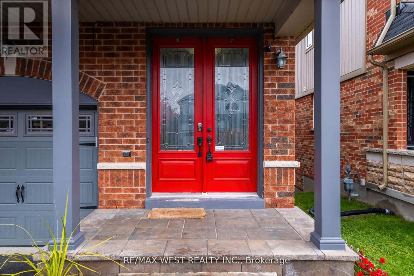 31 BUXTON LANE — Clarington (Bowmanville), Ontario - Photo 3 of 50