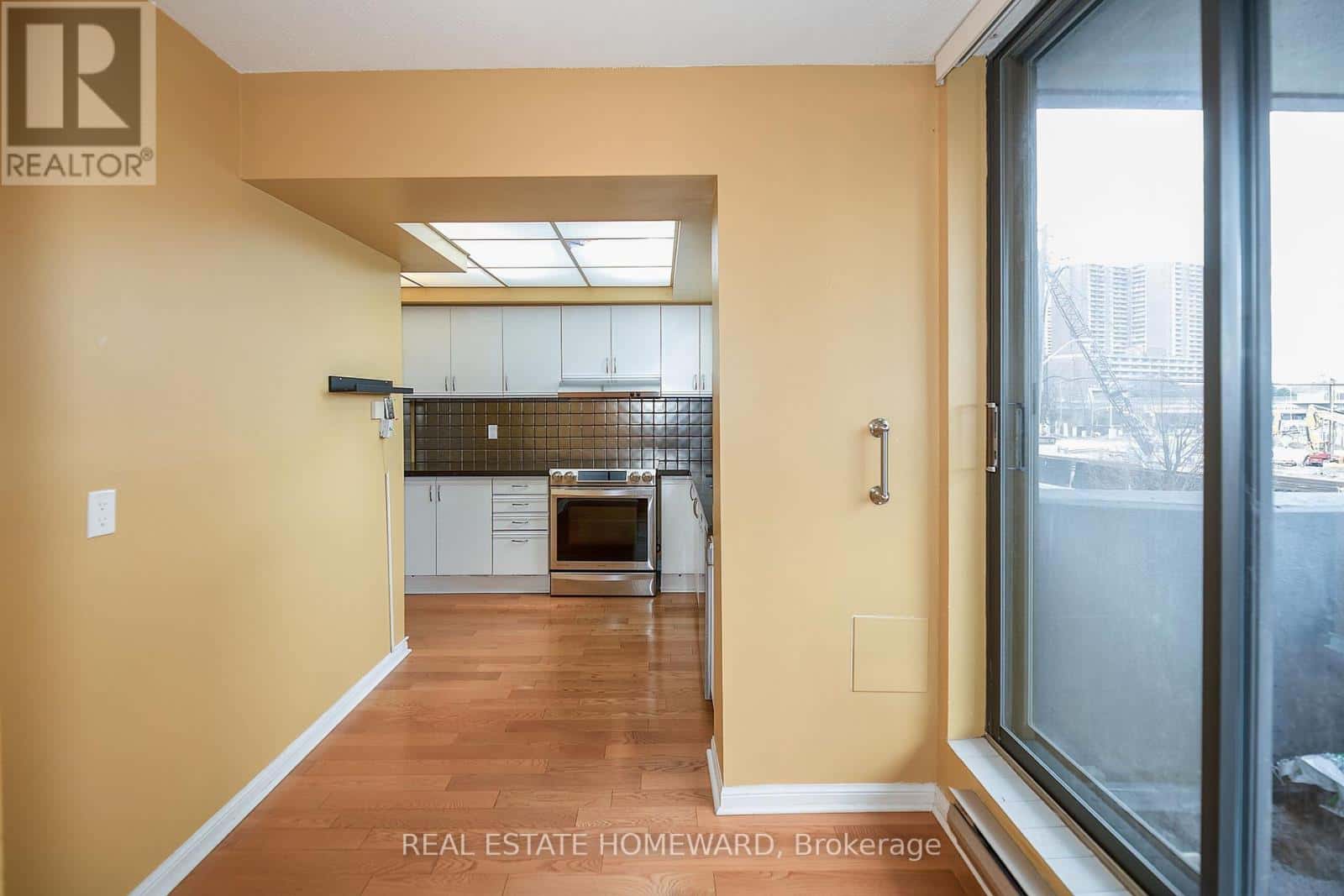 103 - 757 VICTORIA PK AVENUE — Toronto (Oakridge), Ontario - Photo 5 of 35