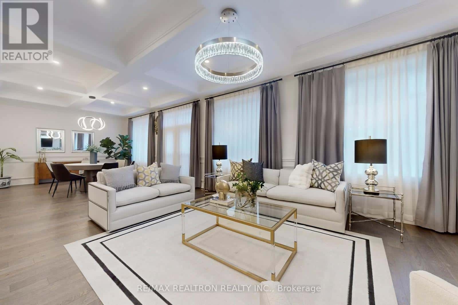 48 RED GIANT STREET W — Richmond Hill (Observatory), Ontario - Photo 2 of 33