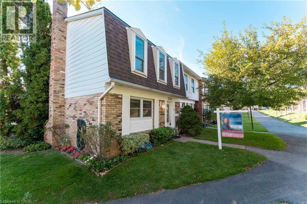 2252 UPPER MIDDLE Road Unit# 6 — Burlington, Ontario - Photo 5 of 45