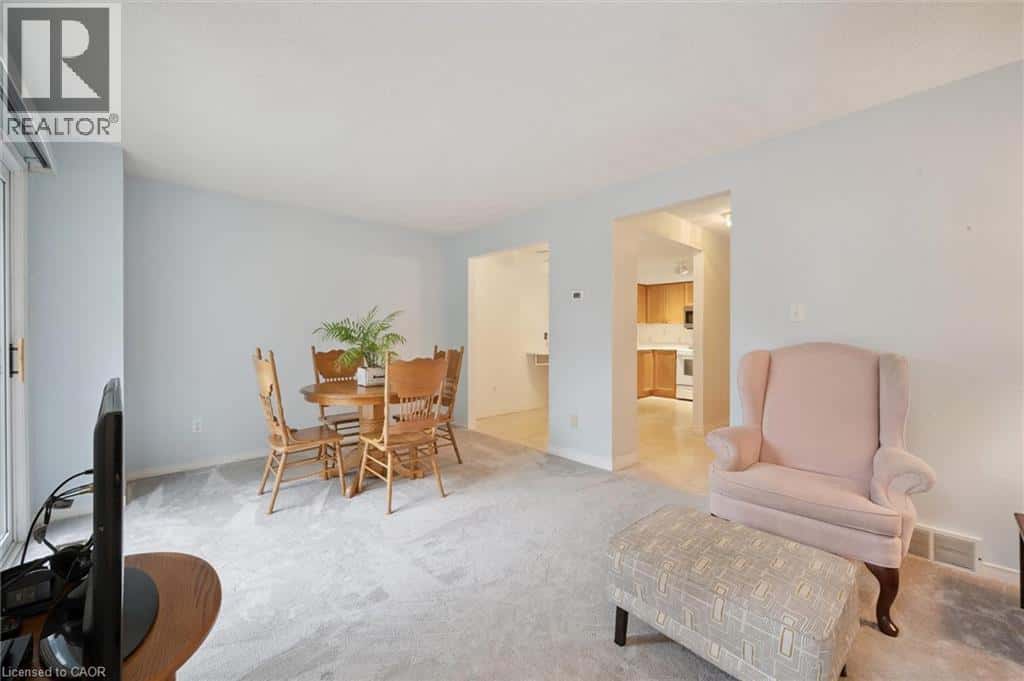 66 BENESFORT Drive — Kitchener, Ontario - Photo 5 of 27