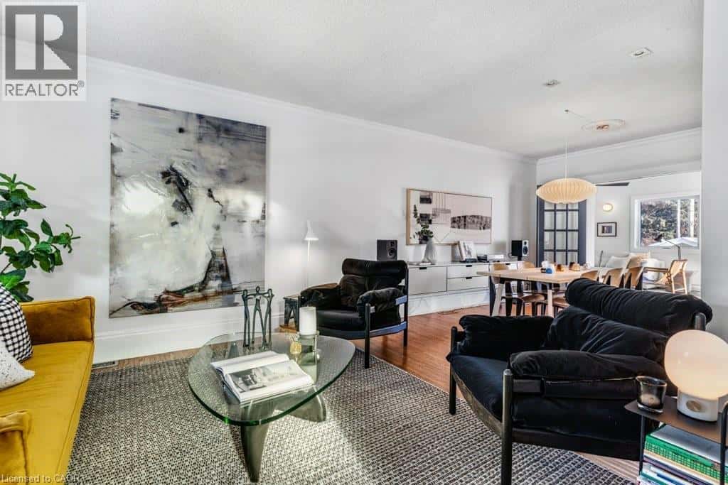 61 BARRIE Street — Cambridge, Ontario - Photo 5 of 50