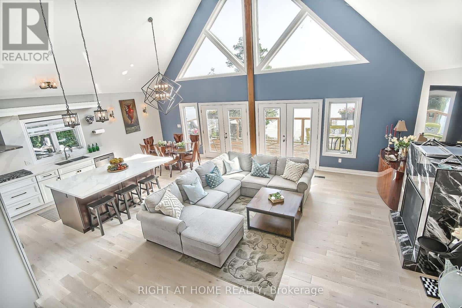 26 BEACH ROAD — Kawartha Lakes (Little Britain), Ontario - Photo 2 of 49