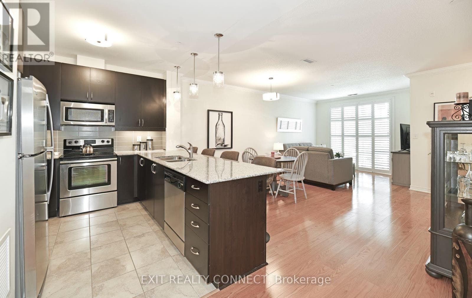 112 - 383 MAIN STREET E — Milton (OM Old Milton), Ontario - Main photo