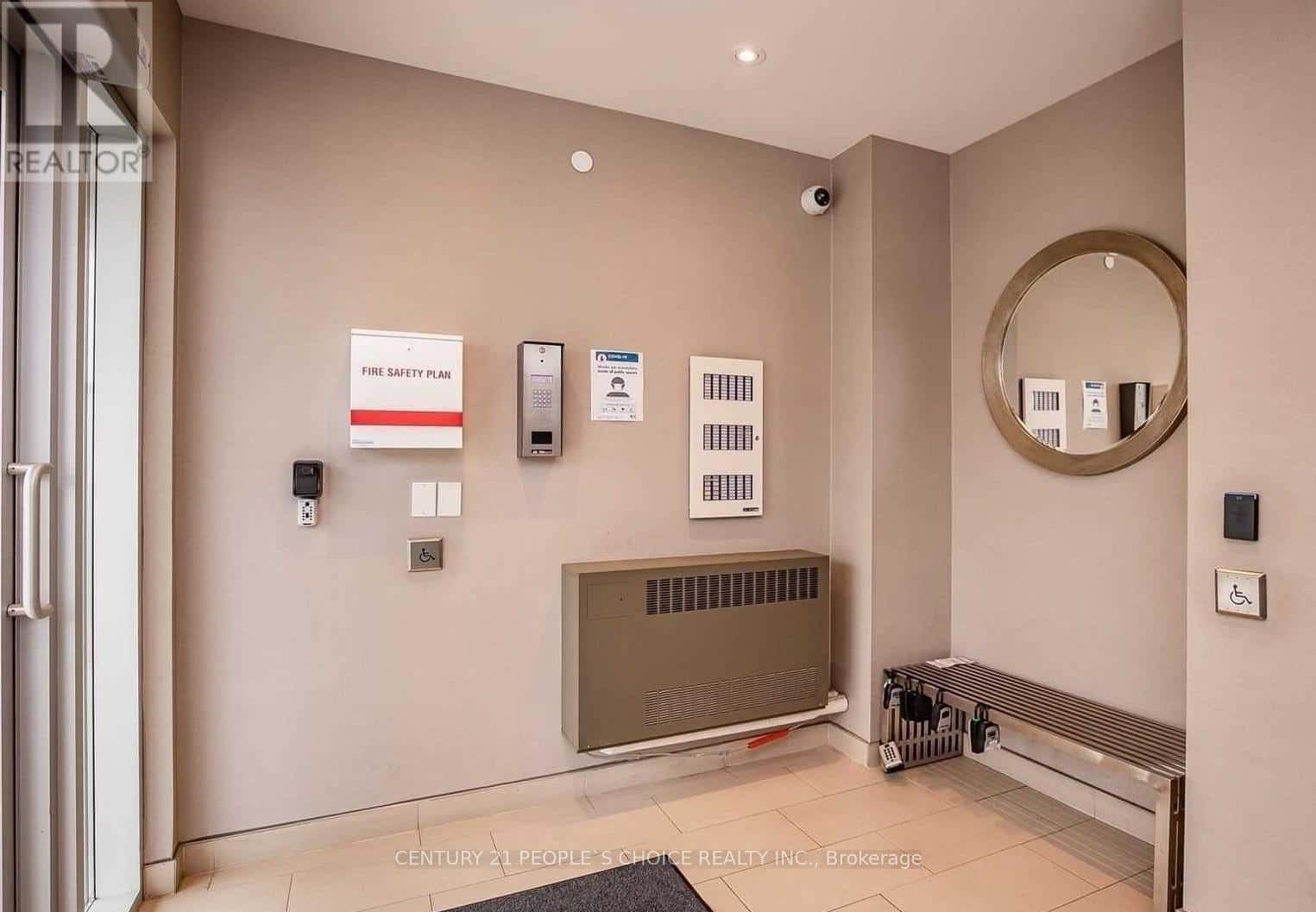 309 - 54 SKY HARBOUR DRIVE — Brampton (Bram West), Ontario - Photo 3 of 12