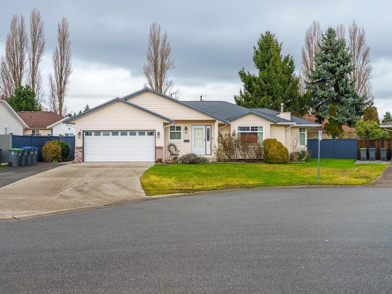 19225 59A AVENUE — Surrey, British Columbia - Main photo