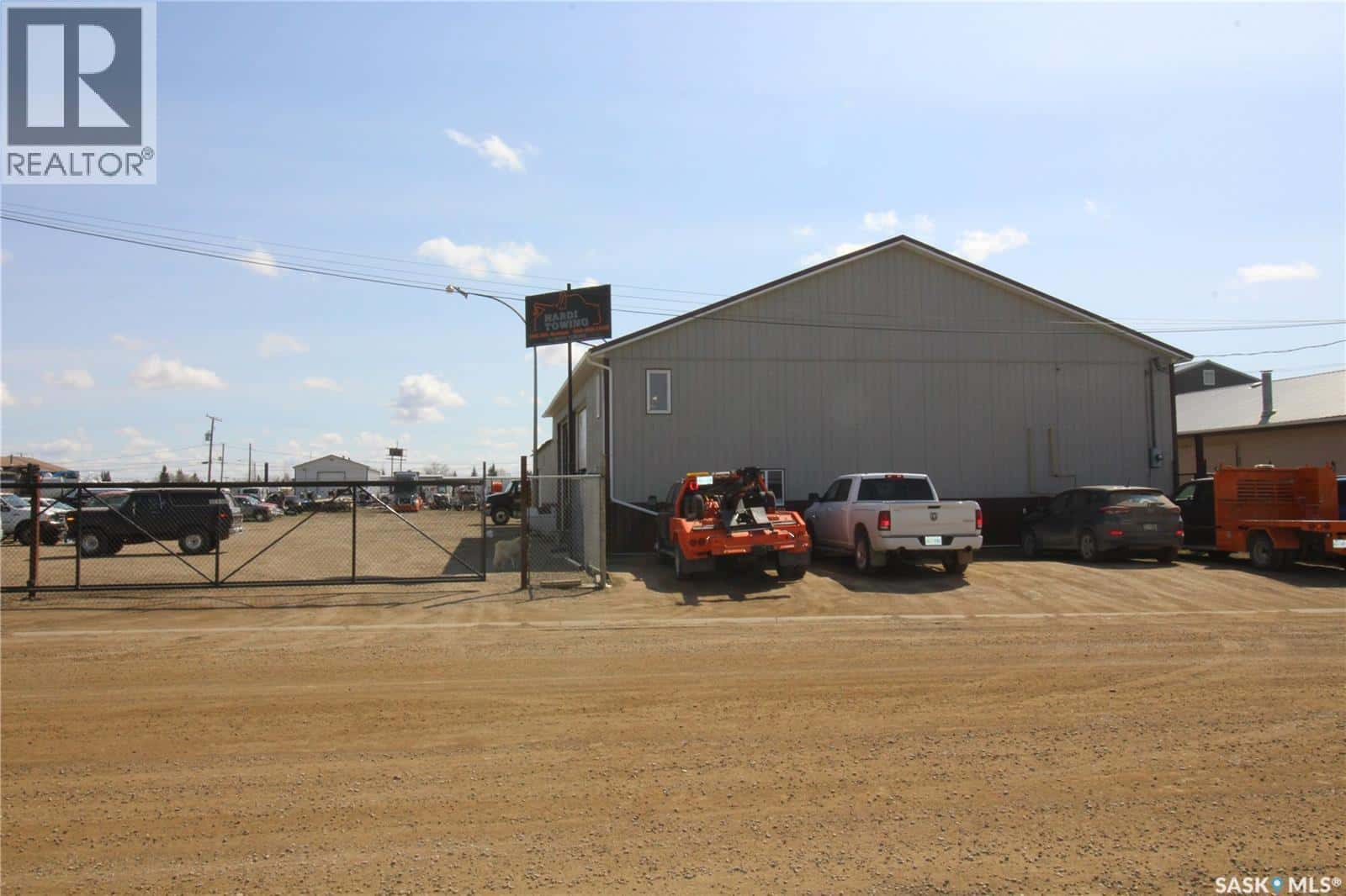 102 5th AVENUE W — Battleford, Saskatchewan - Photo 2 of 13