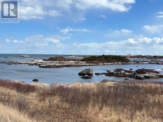 30 Brookfield Road — New Wes Valley, Newfoundland & Labrador - Photo 3 of 8