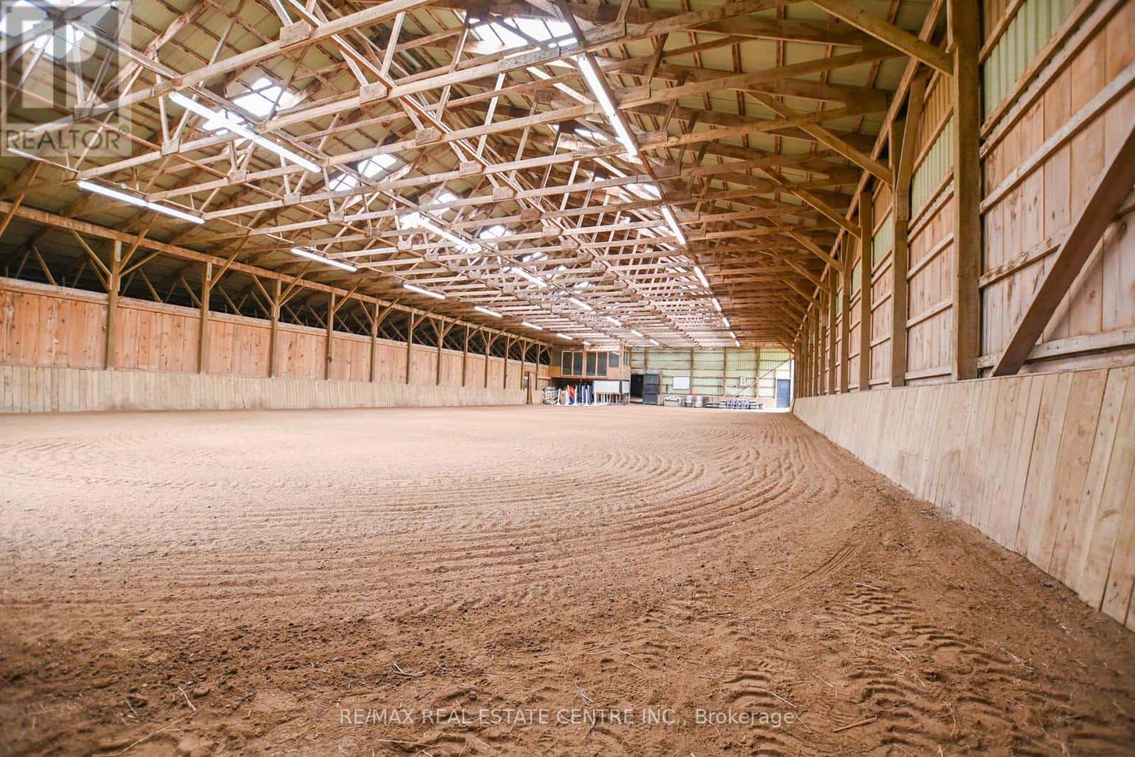 5192 THIRD LINE — Erin, Ontario - Photo 4 of 47