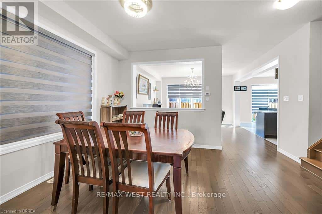 68 COOKE AVENUE — Brantford, Ontario - Photo 5 of 30