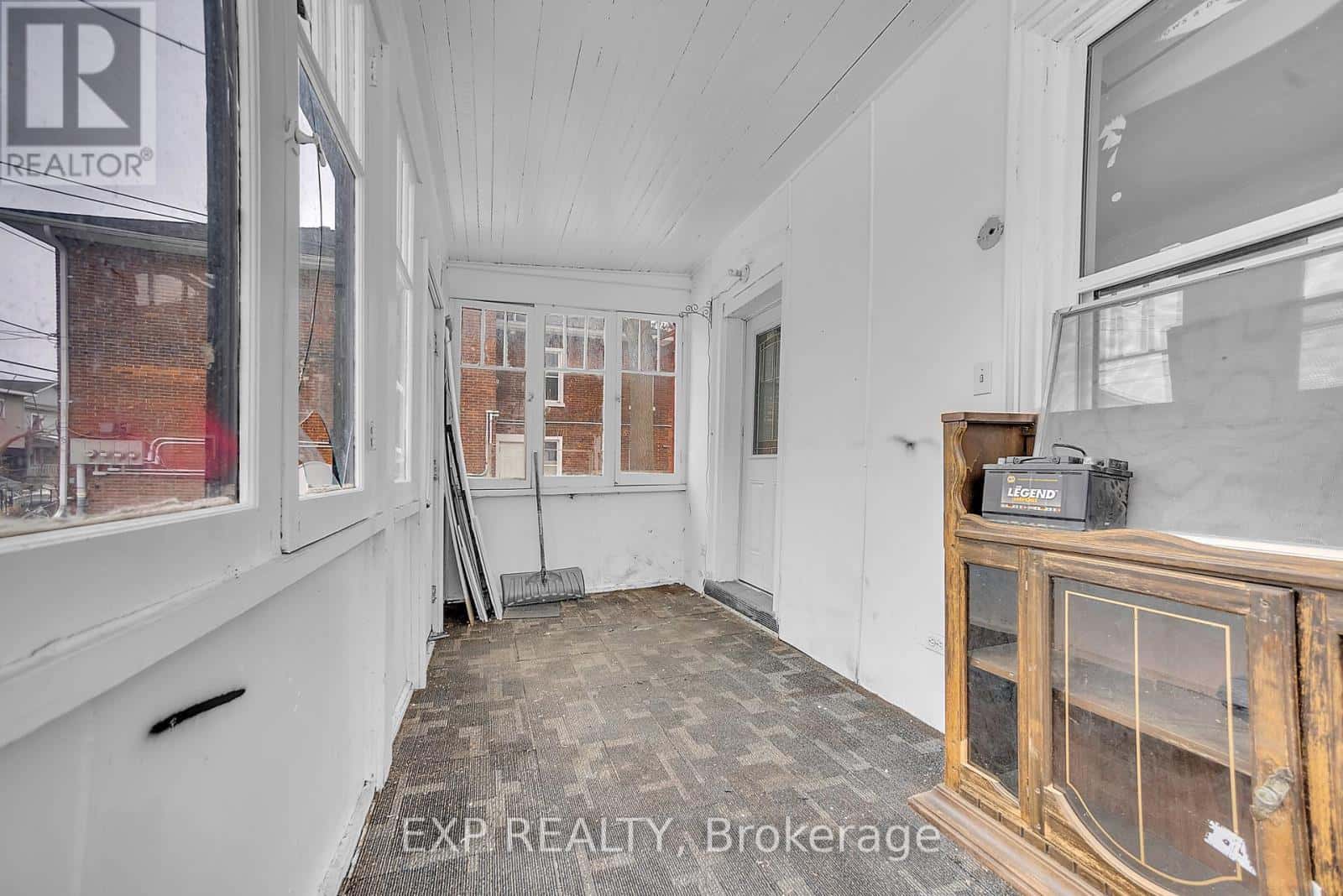 234 COLEMAN STREET — Belleville (Belleville Ward), Ontario - Photo 5 of 32