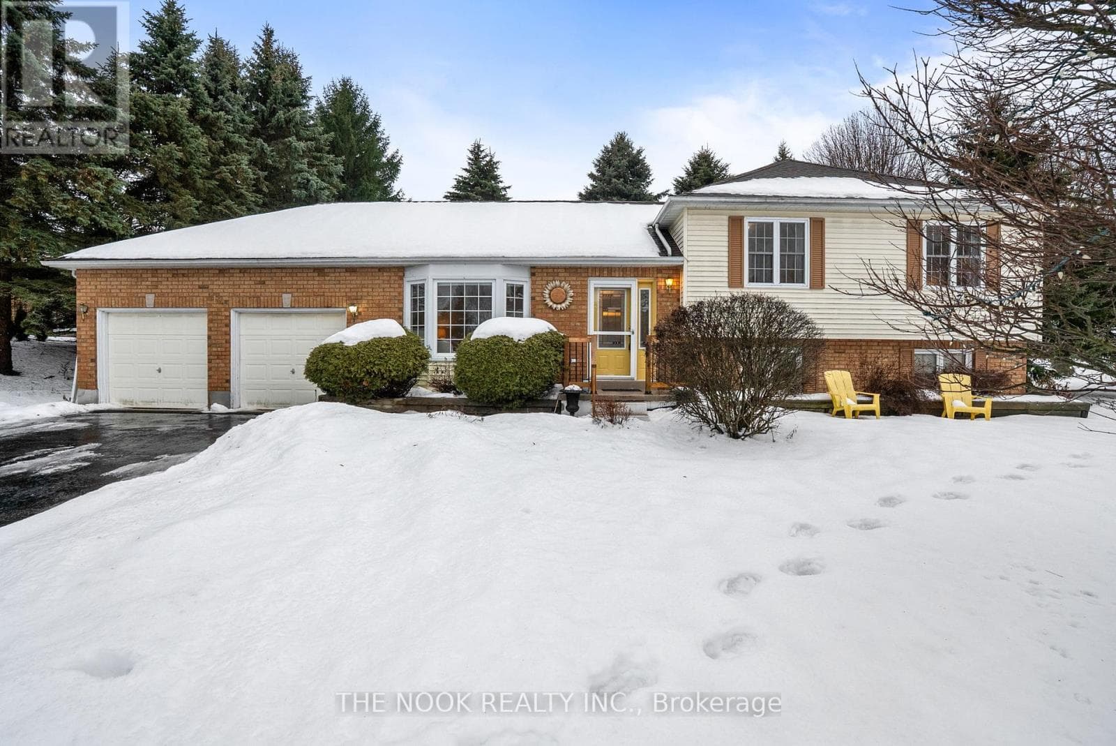 12 LYALL PLACE — Port Hope, Ontario - Main photo