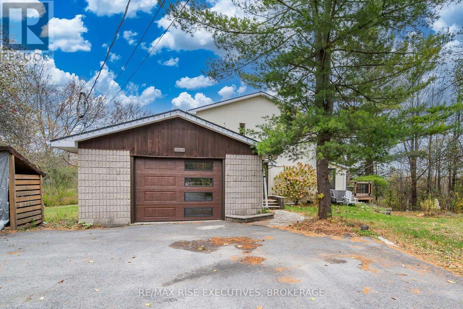 2336 BATTERSEA ROAD — Kingston (City North of 401), Ontario - Photo 3 of 50