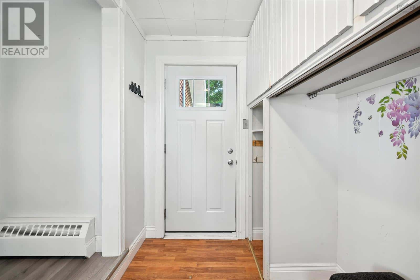 85 Chestnut Street — Trenton, Nova Scotia - Photo 4 of 50