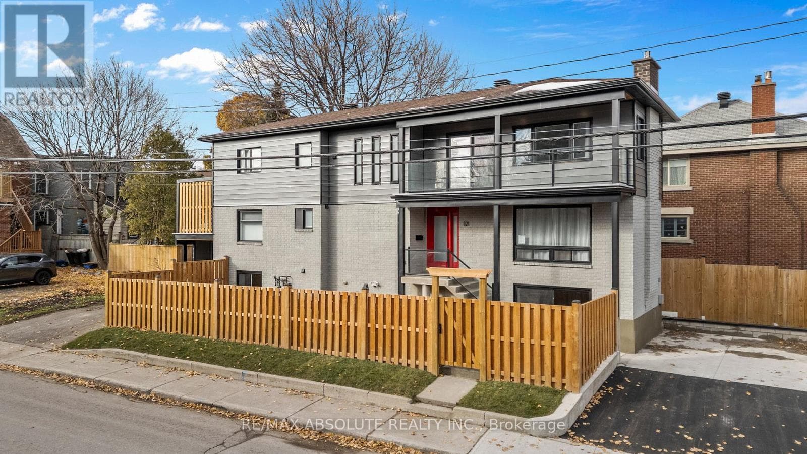 121 EVELYN AVENUE — Ottawa, Ontario - Main photo