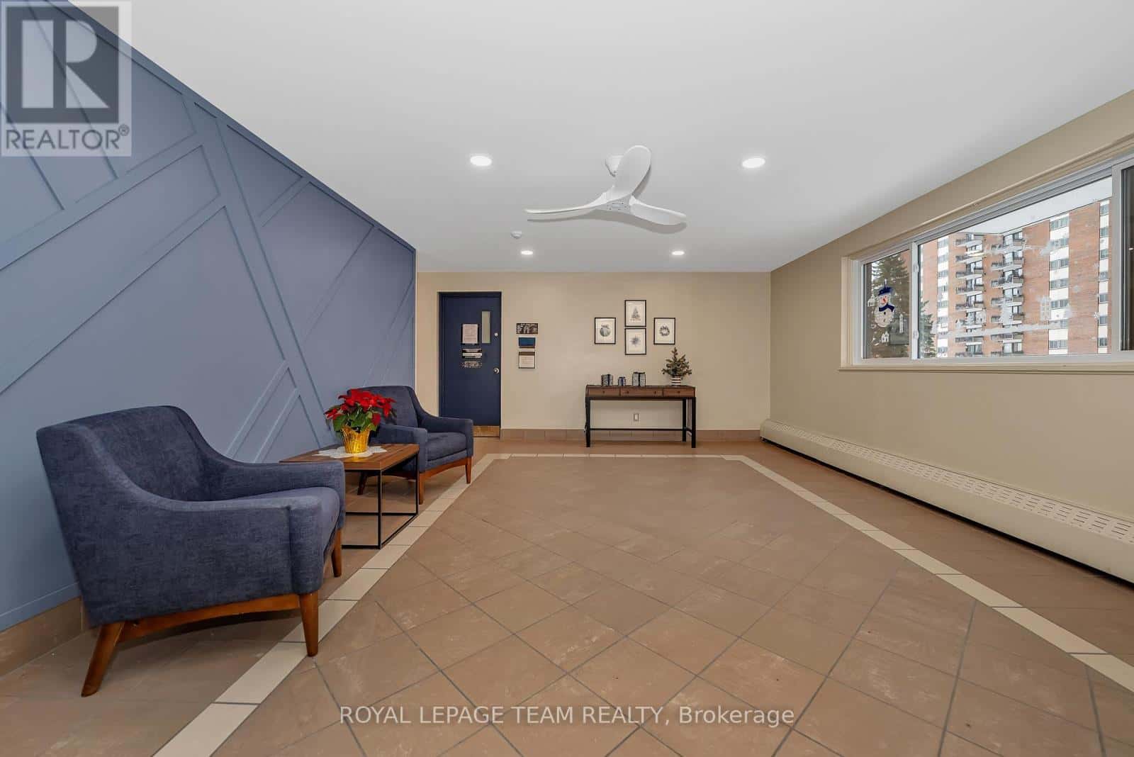 314 - 1485 BASELINE ROAD — Ottawa, Ontario - Photo 3 of 25