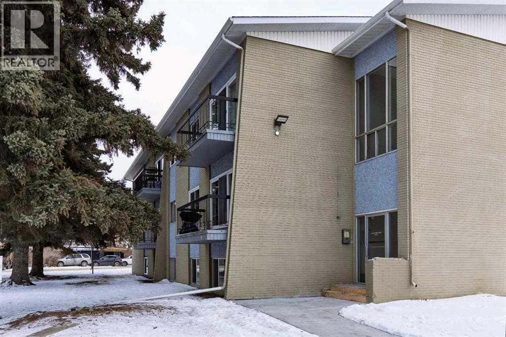 #101-304, 5011 39 Street — Red Deer, Alberta - Photo 4 of 10