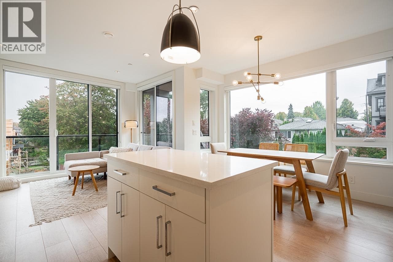 4756 DUCHESS STREET — Vancouver, British Columbia - Main photo