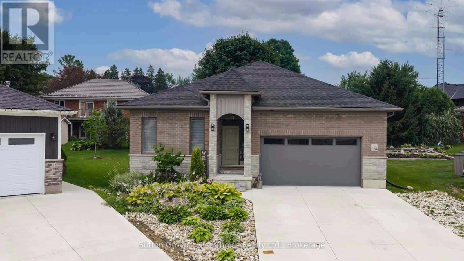 34 YOST COURT — Perth East (Milverton), Ontario - Photo 3 of 42