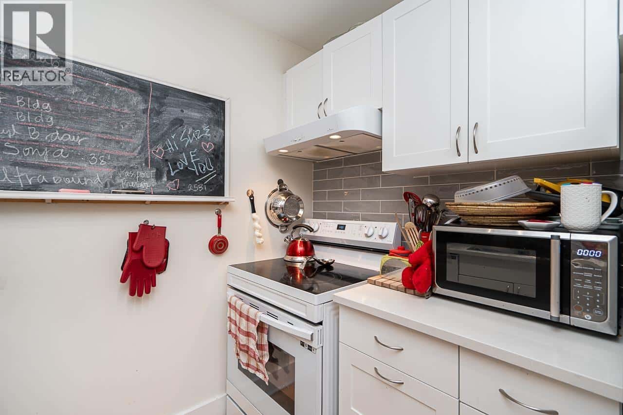 156 5421 10 AVENUE — Delta, British Columbia - Photo 4 of 33