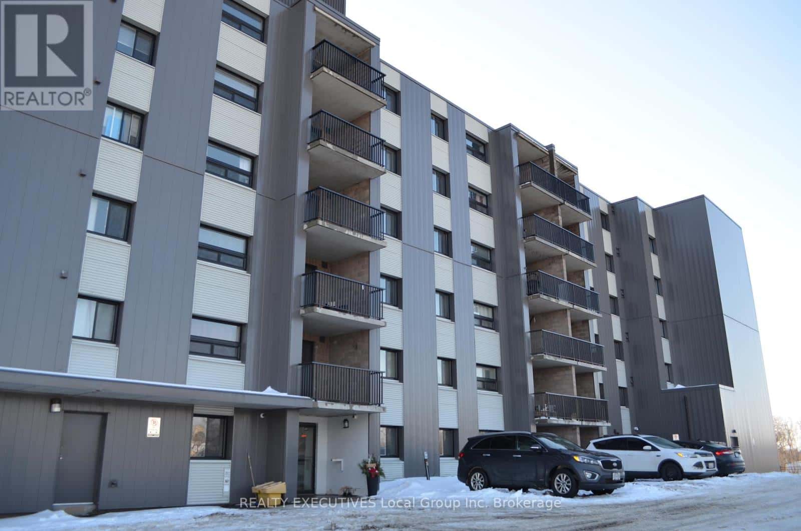 506 - 330 SIXTH AVENUE W — North Bay (Central), Ontario - Photo 2 of 36