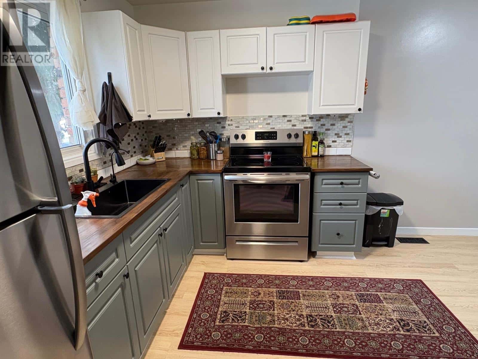 376 Wentworth CRES — Thunder Bay, Ontario - Photo 3 of 28