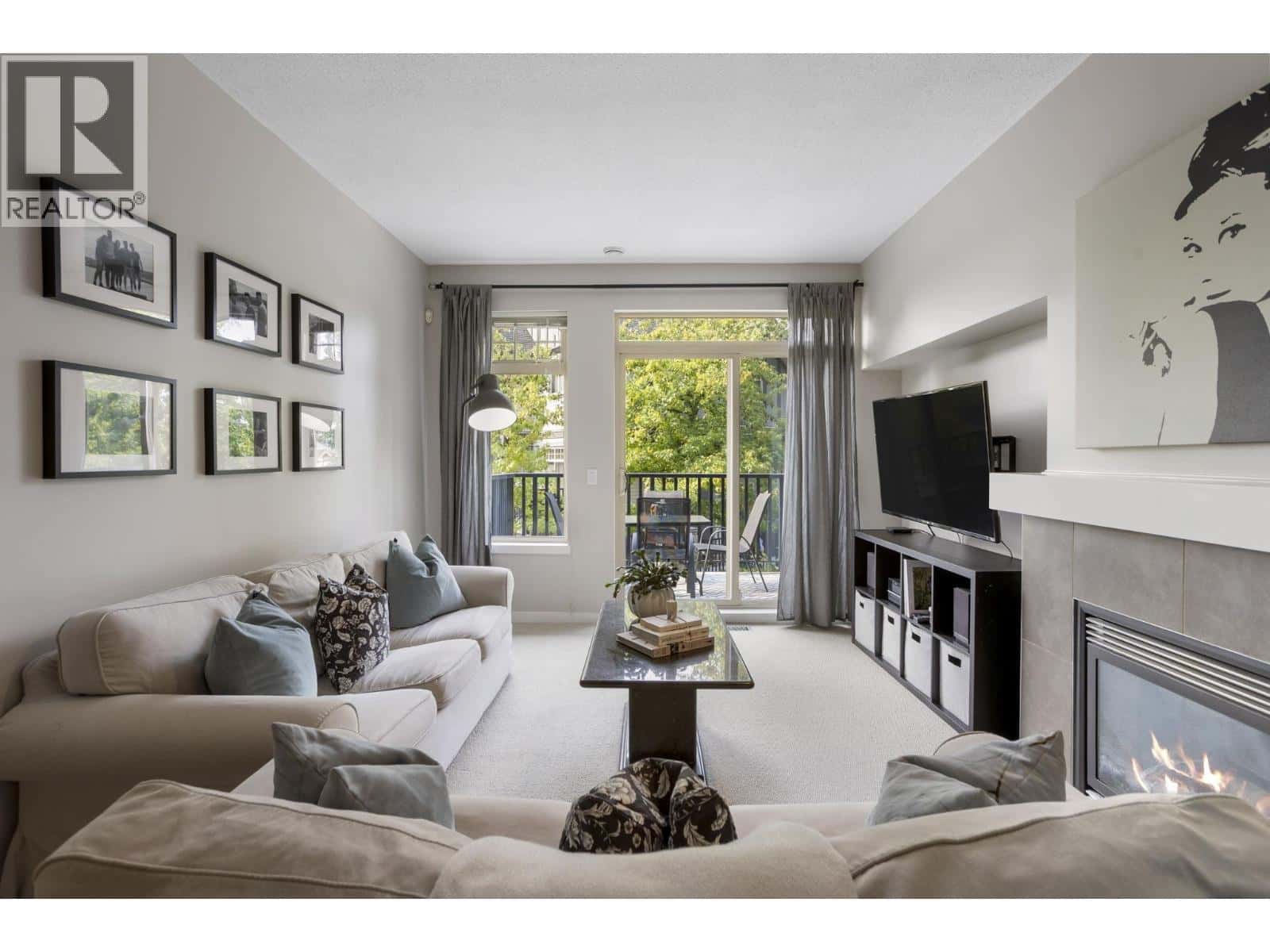 5 55 HAWTHORN DRIVE — Port Moody, British Columbia - Photo 3 of 40