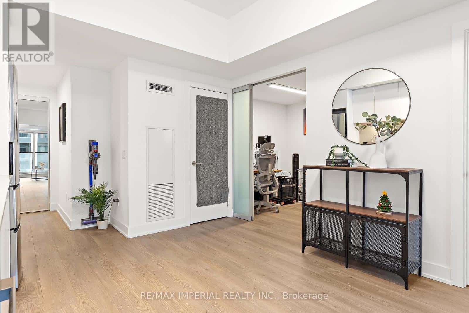 1911 - 8 CEDARLAND DRIVE — Markham (Unionville), Ontario - Photo 5 of 30